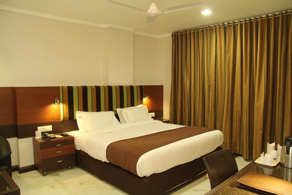 Amantra Comfort Hotel Udaipur Exterior photo